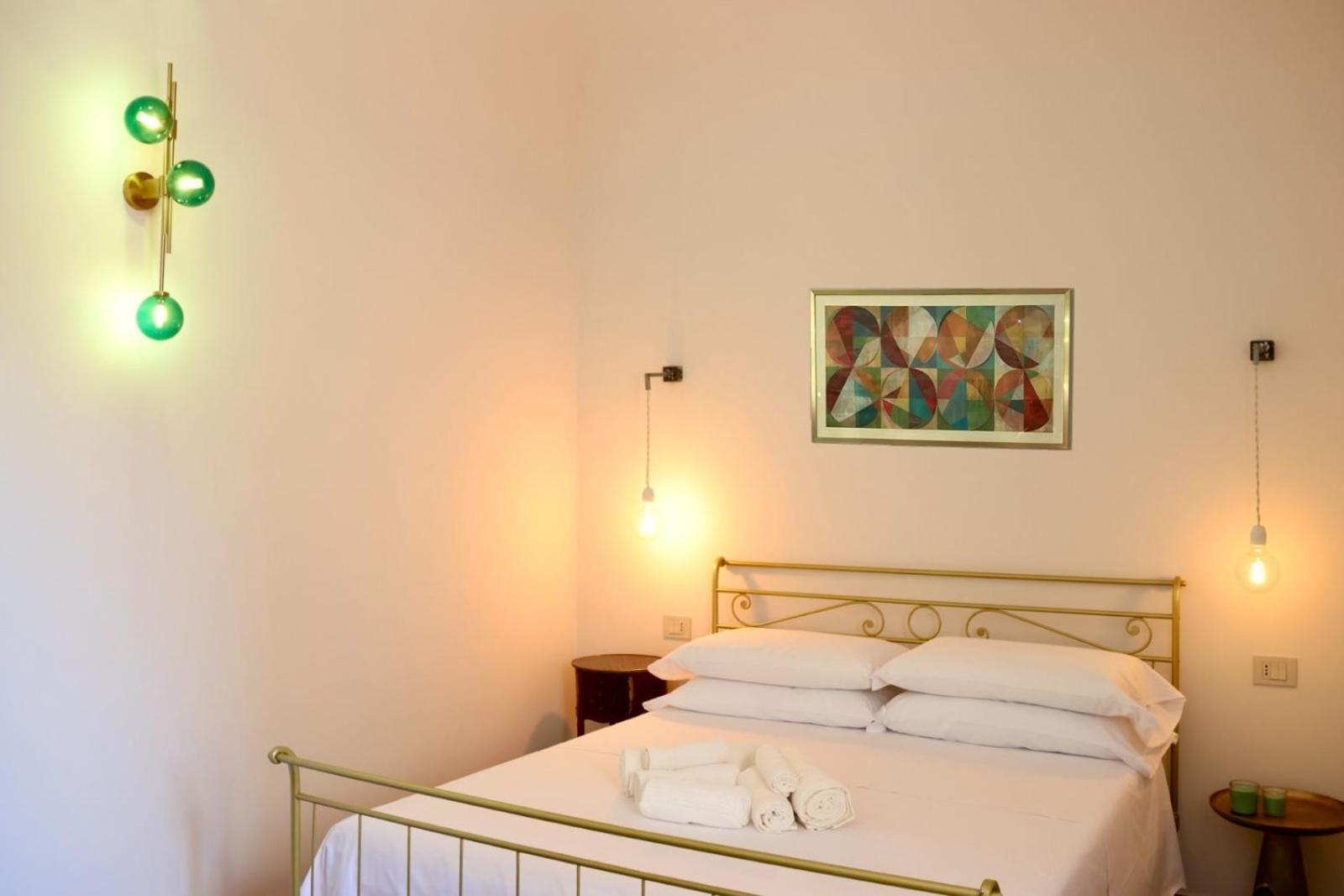 Holiday Lux Boutique Room 卡塔尼亚 外观 照片