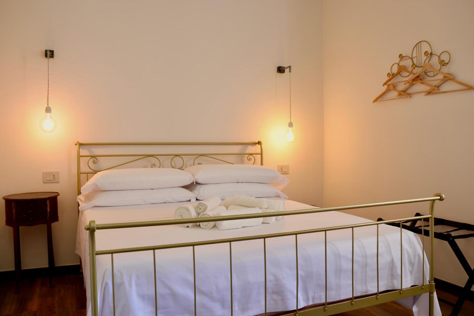 Holiday Lux Boutique Room 卡塔尼亚 客房 照片