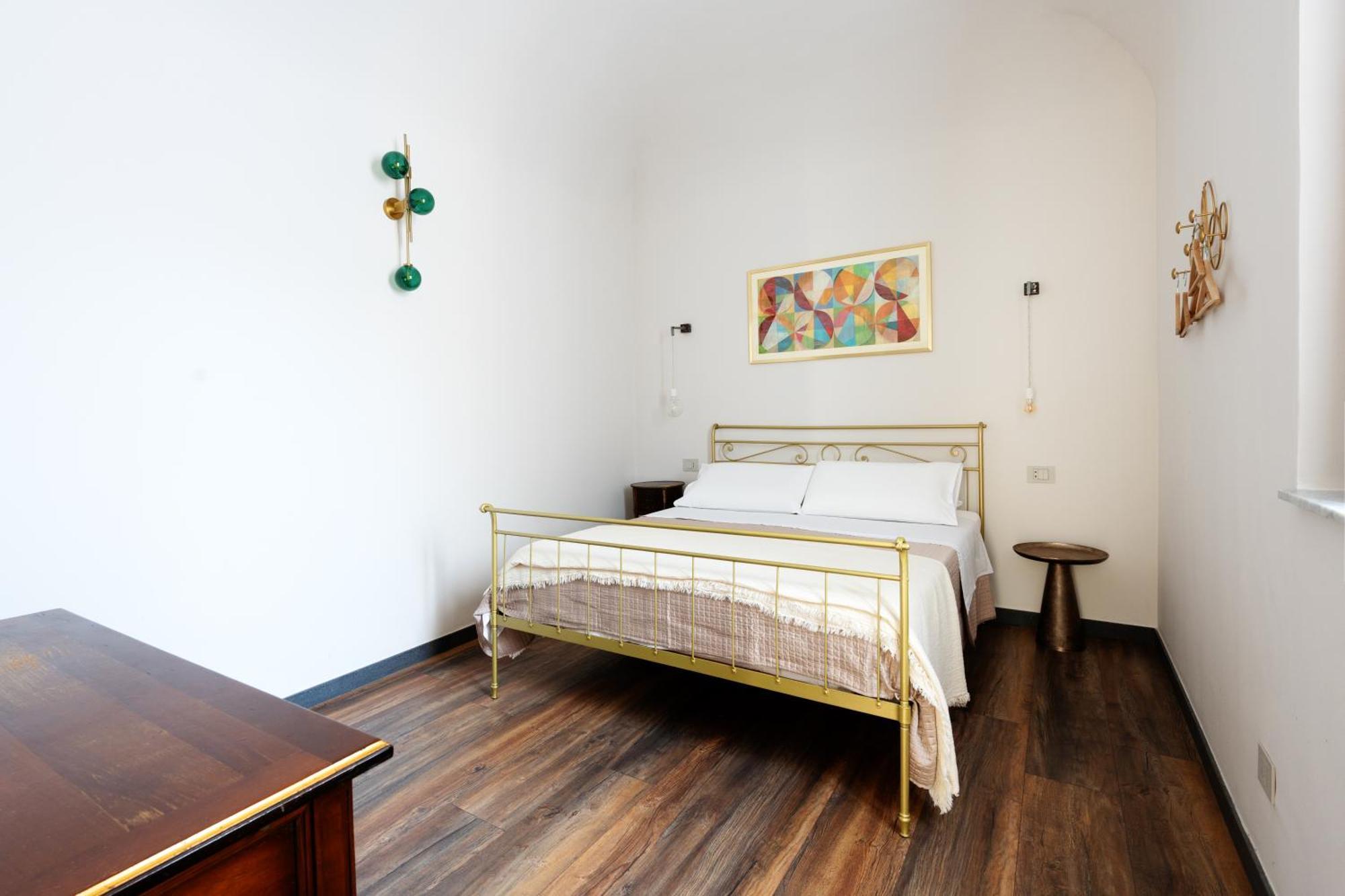 Holiday Lux Boutique Room 卡塔尼亚 外观 照片
