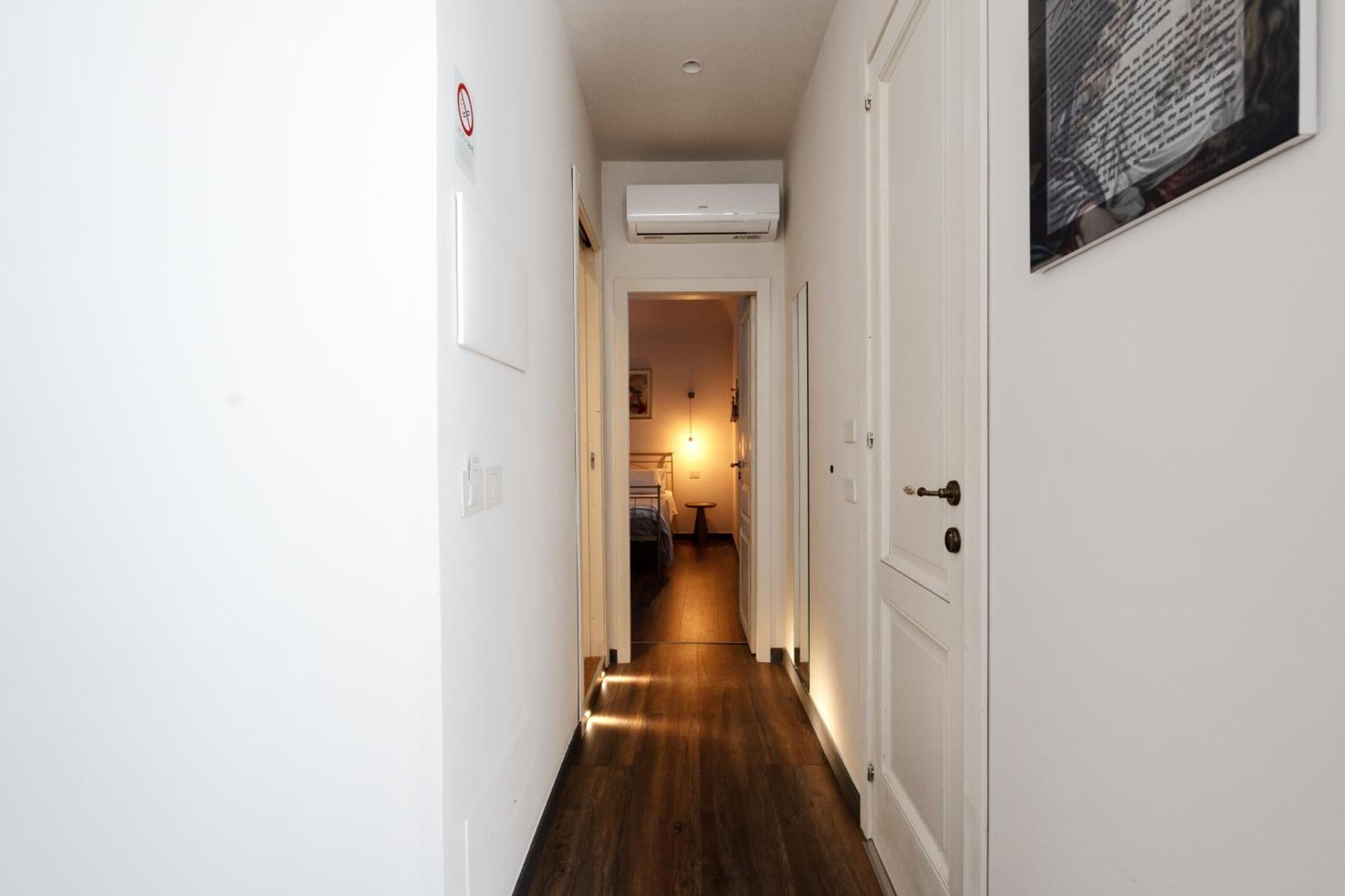 Holiday Lux Boutique Room 卡塔尼亚 外观 照片