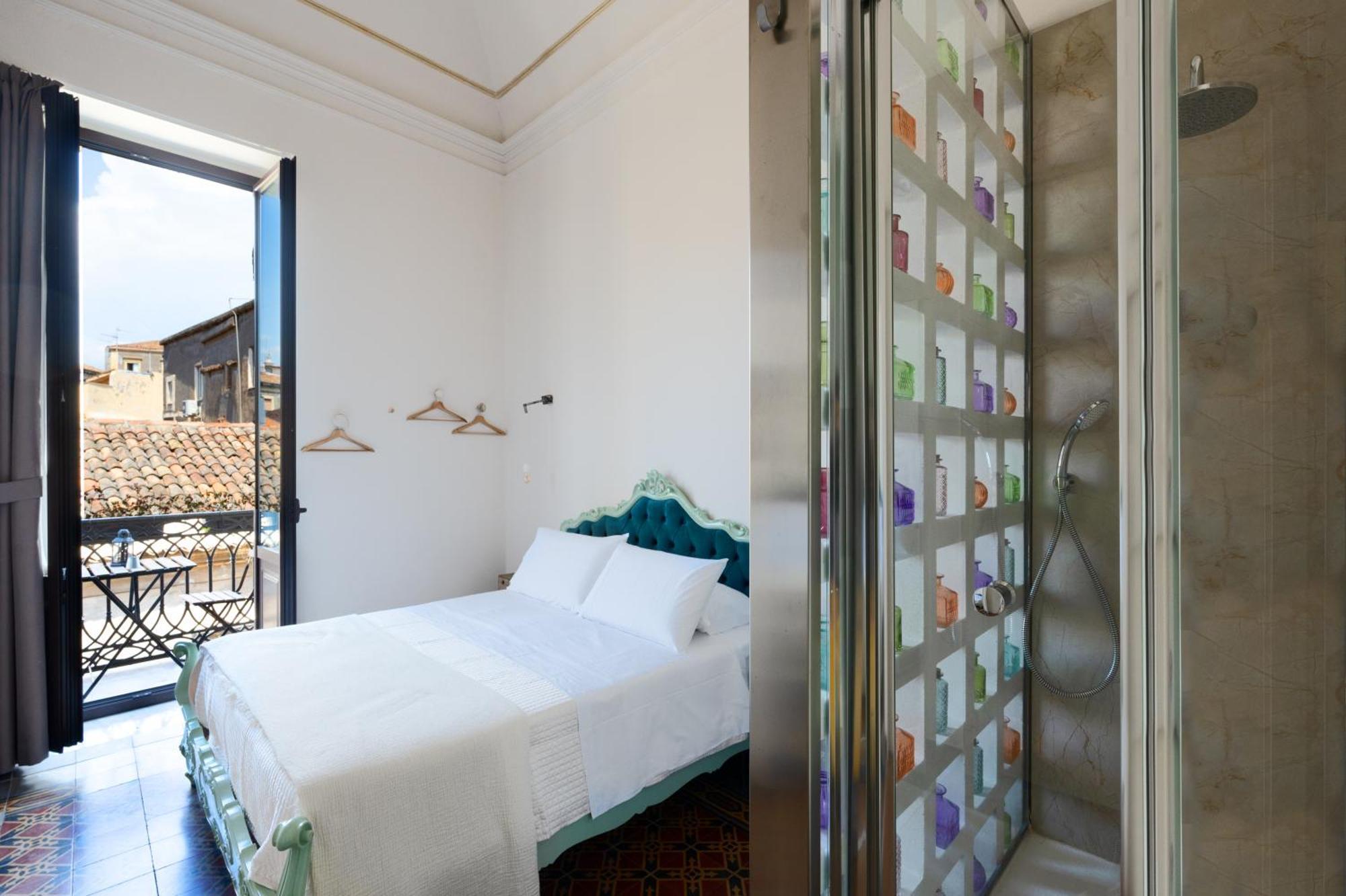 Holiday Lux Boutique Room 卡塔尼亚 外观 照片