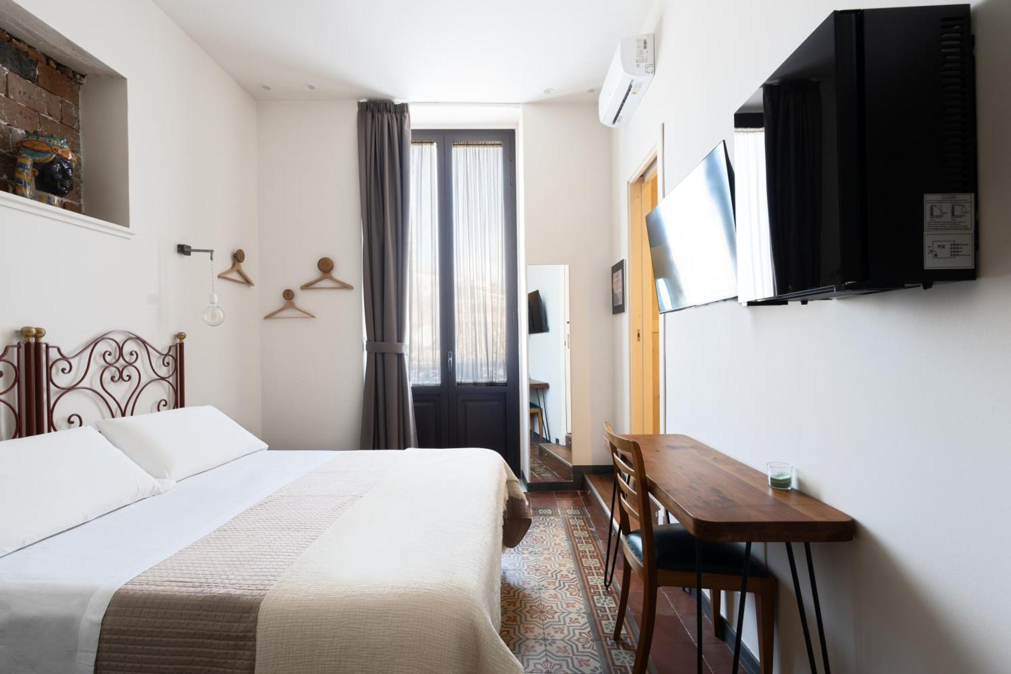 Holiday Lux Boutique Room 卡塔尼亚 外观 照片