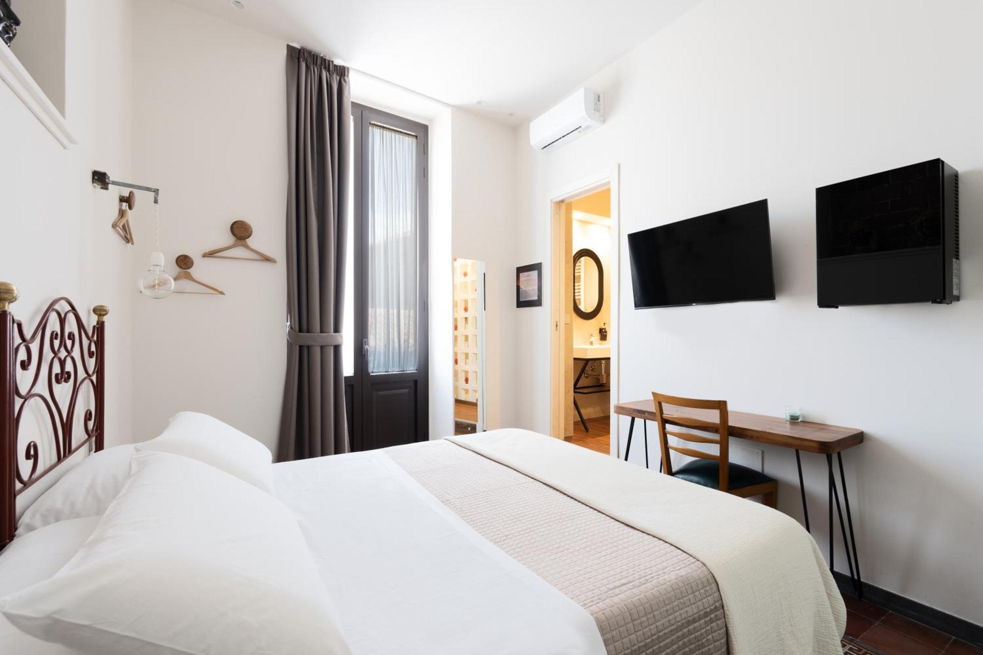 Holiday Lux Boutique Room 卡塔尼亚 外观 照片