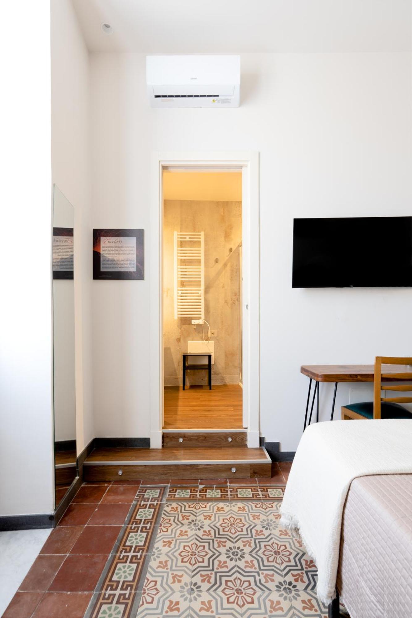 Holiday Lux Boutique Room 卡塔尼亚 外观 照片
