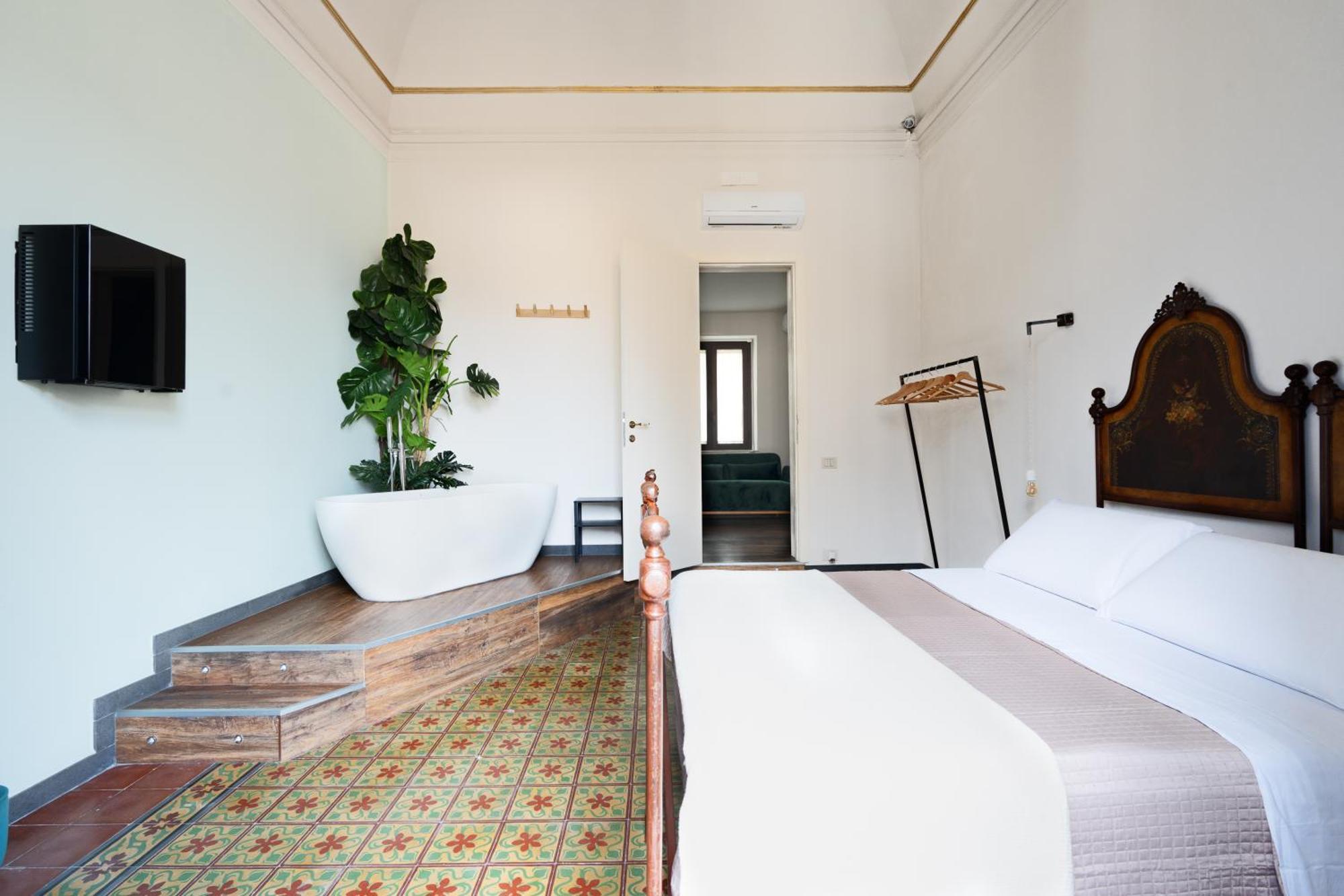 Holiday Lux Boutique Room 卡塔尼亚 外观 照片