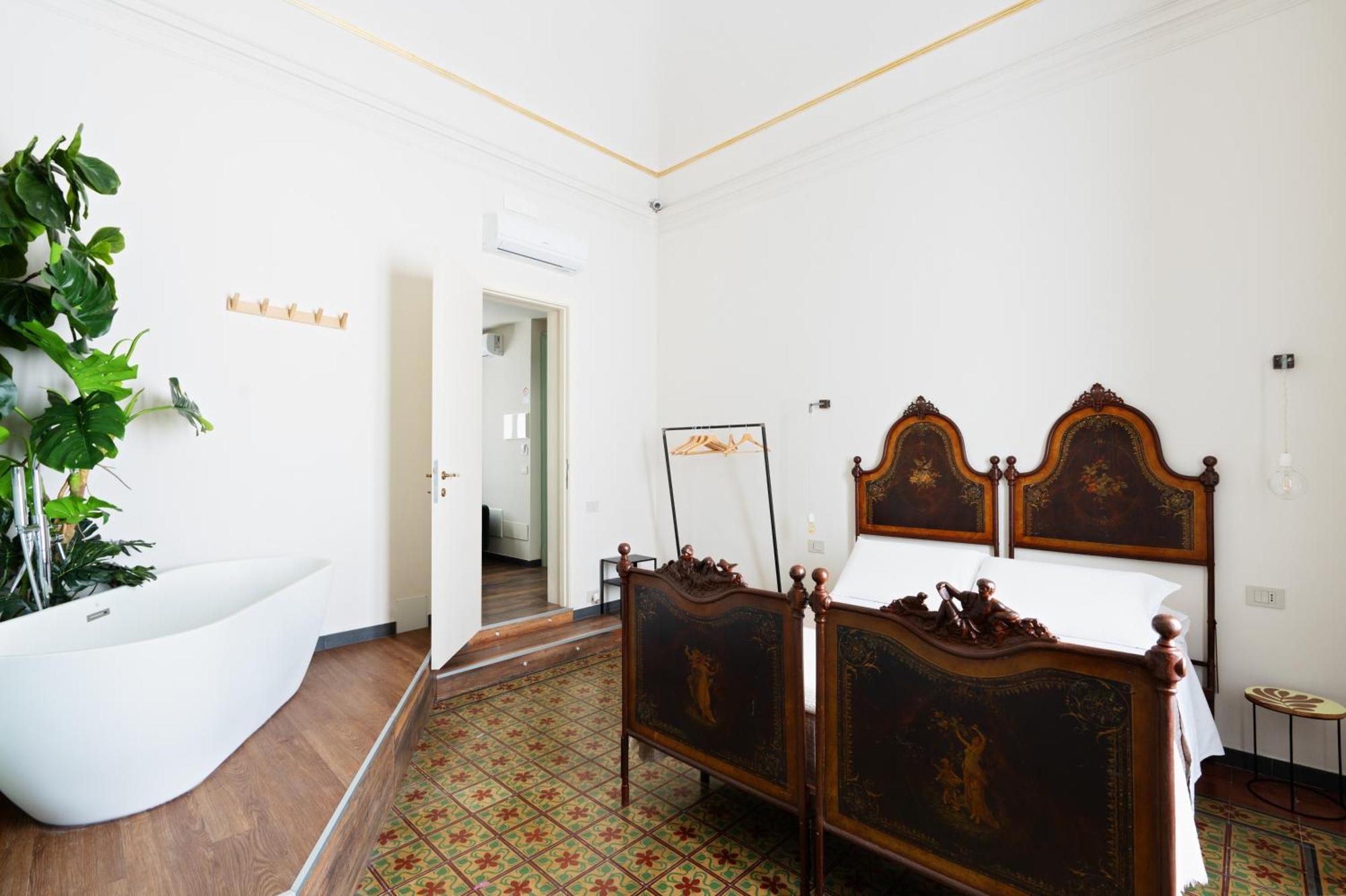Holiday Lux Boutique Room 卡塔尼亚 外观 照片
