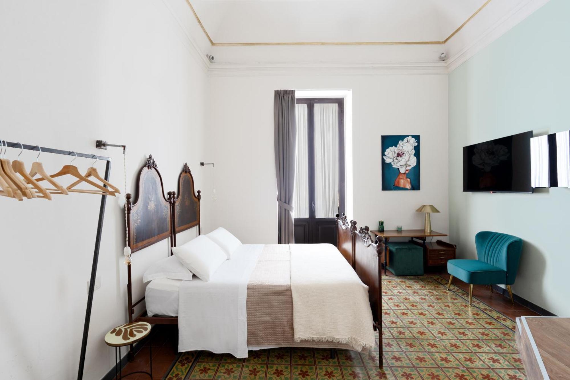 Holiday Lux Boutique Room 卡塔尼亚 外观 照片